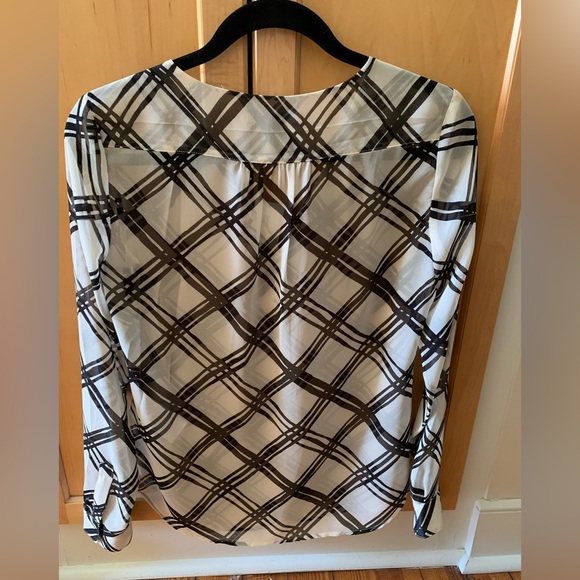 NWT! Banana Republic Sheer long Sleeve Blouse Size XS - Picture 3 of 11